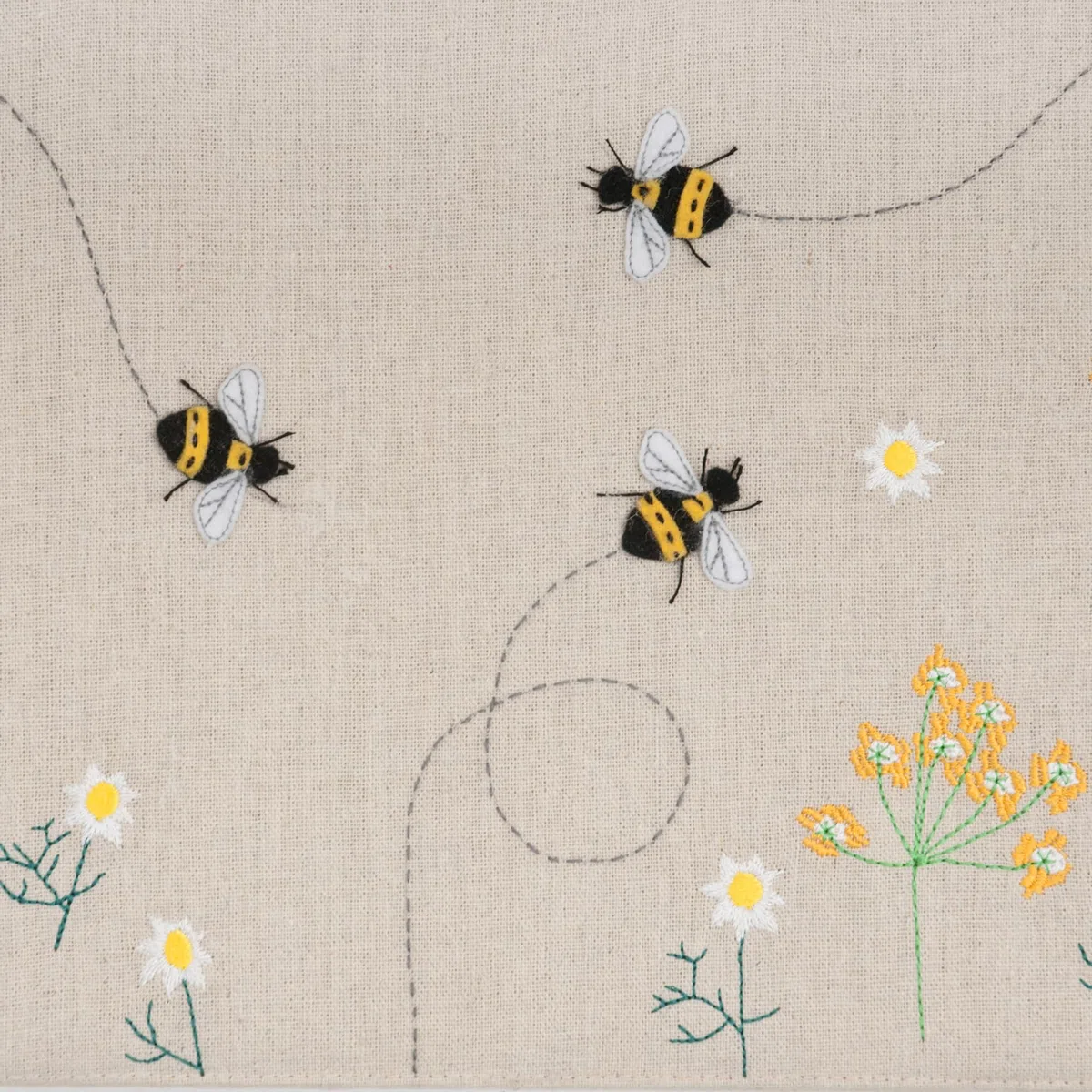 Hobby Gift Scatola da cucito, cestino di vimini, applique, ape di lino (HGLHB)