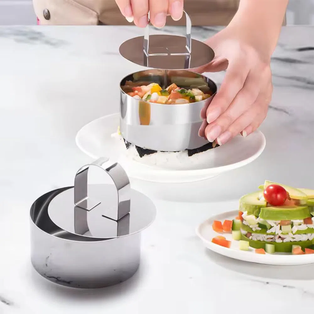 6 Pezzi Coppapasta 8 cm Anelli da Dessert Coppa Pasta Tondi in Acciaio Inossidabile con Coperchio e Stencil Stampi Coppapasta Anelli per Torte Mousse Dessert Dolci Fatti in Casa (3 Forme)