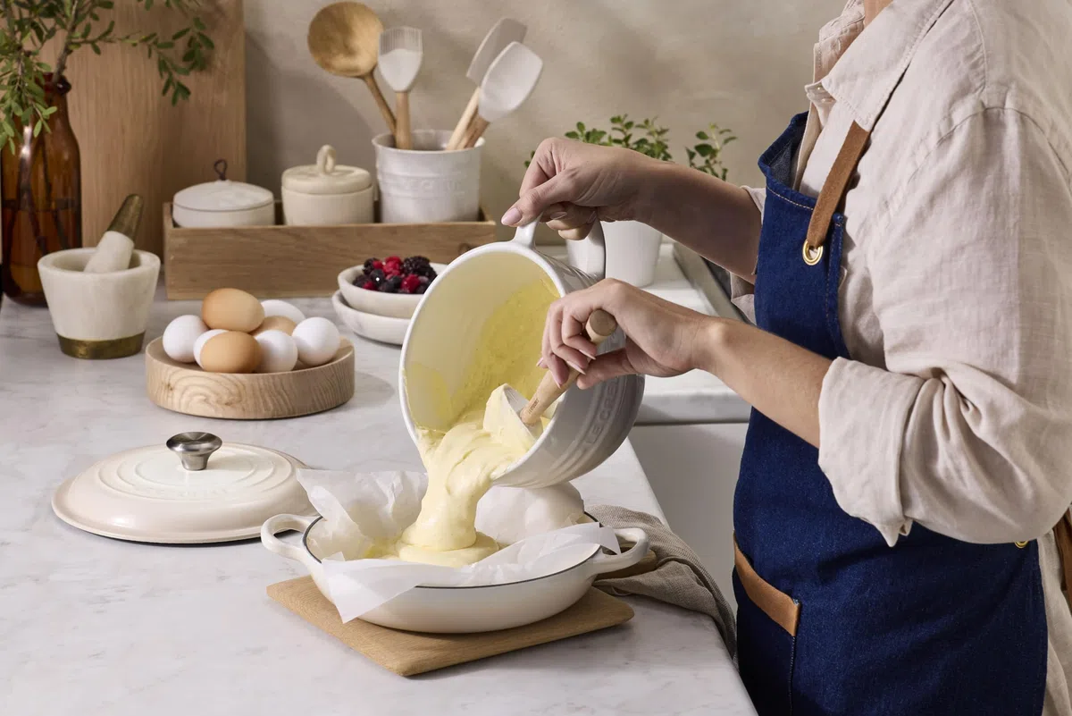 Le Creuset Ciotola per impastare in gres vetrificato, 2 L, Meringue, 70106207160002