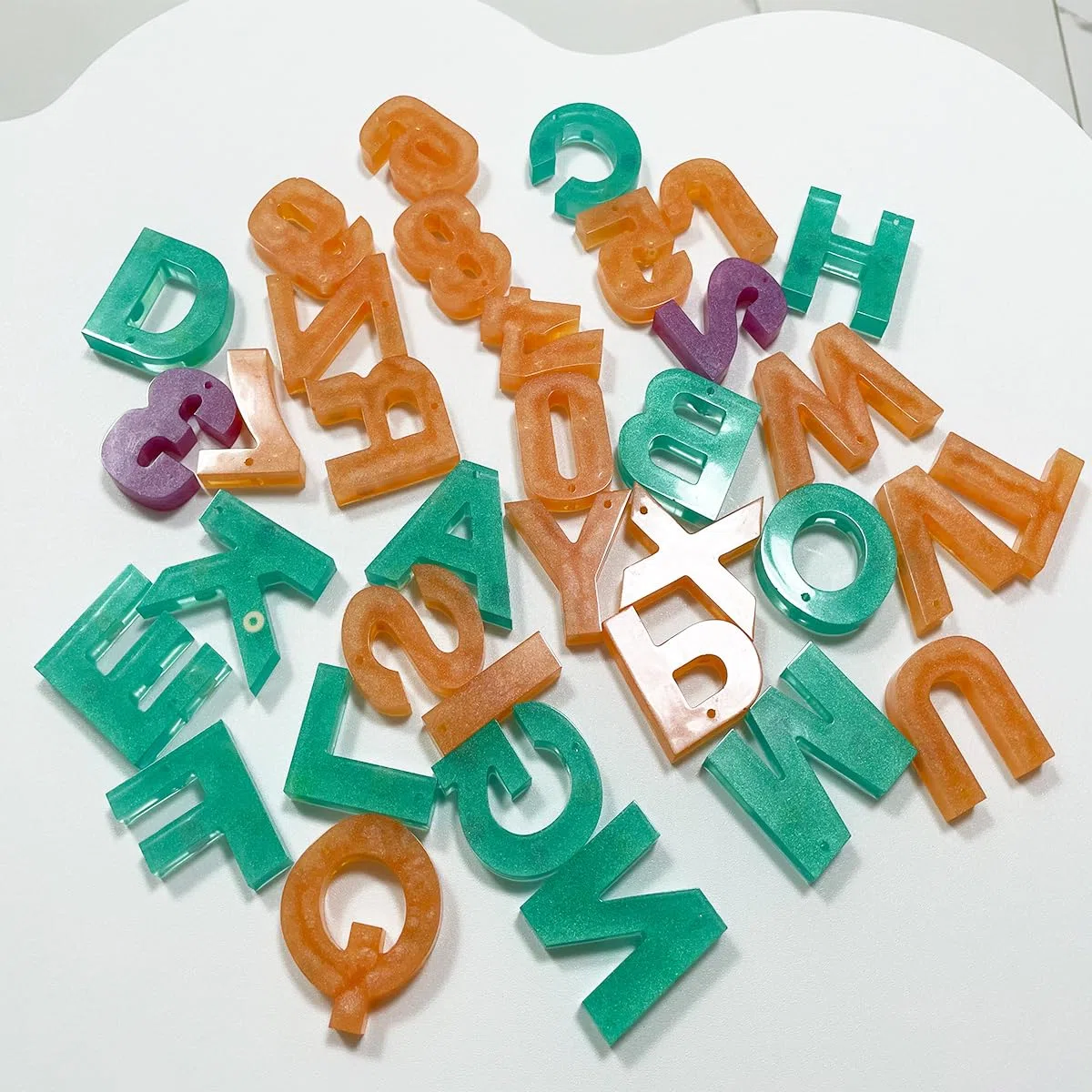 lettera stampo in silicone resina Silicone stampi A-Z, 0-9 stampi epossidici per portachiavi ciondolo gioielli stampo di fusione