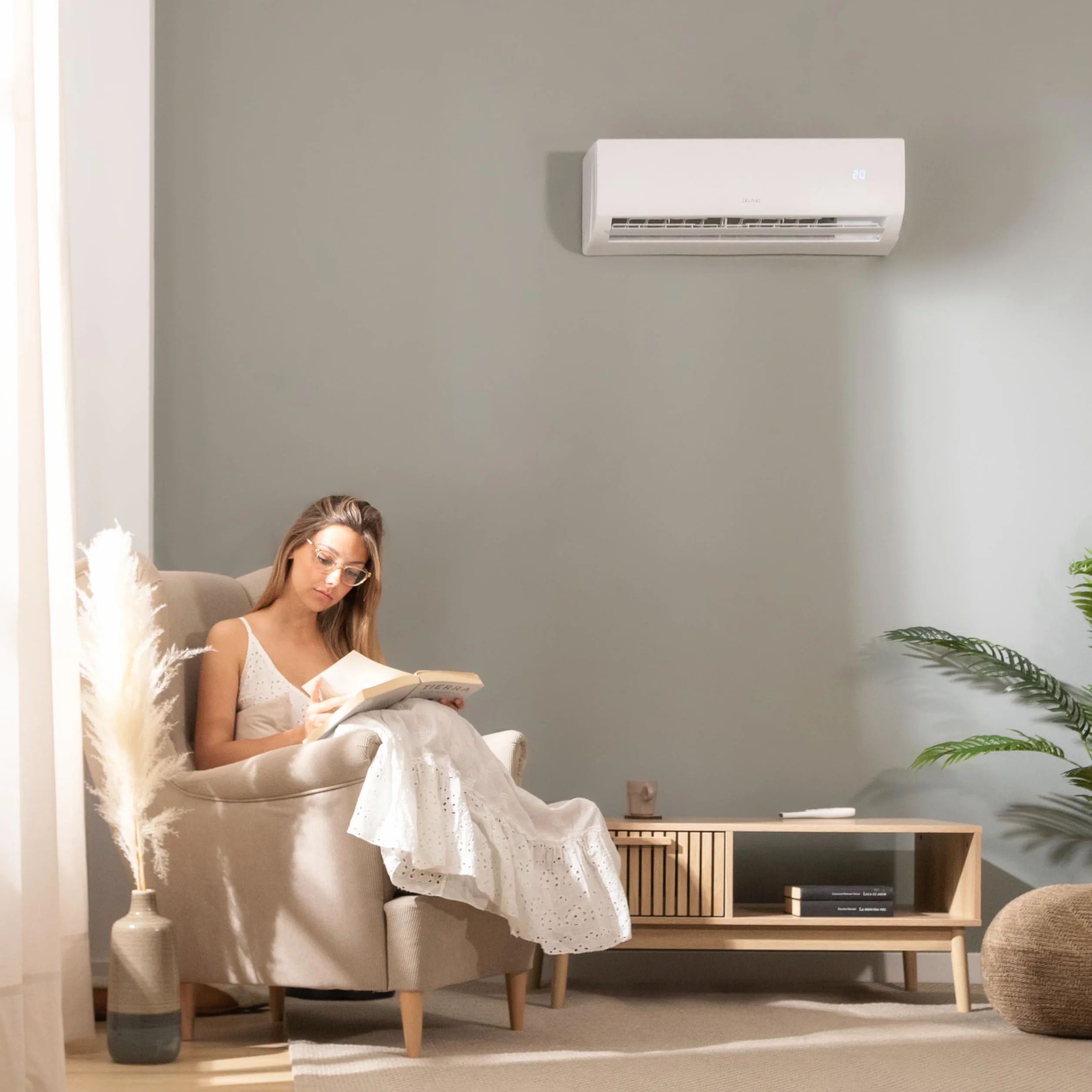 Cecotec Condizionatore Split AirClima 12000 Smartfresh 12000 BTU, Motore DC, Pompa di calore, Telecomando, Display LED, Sistema Inverter, 5 Modalità, 8 Velocità, Copertura 22 m2