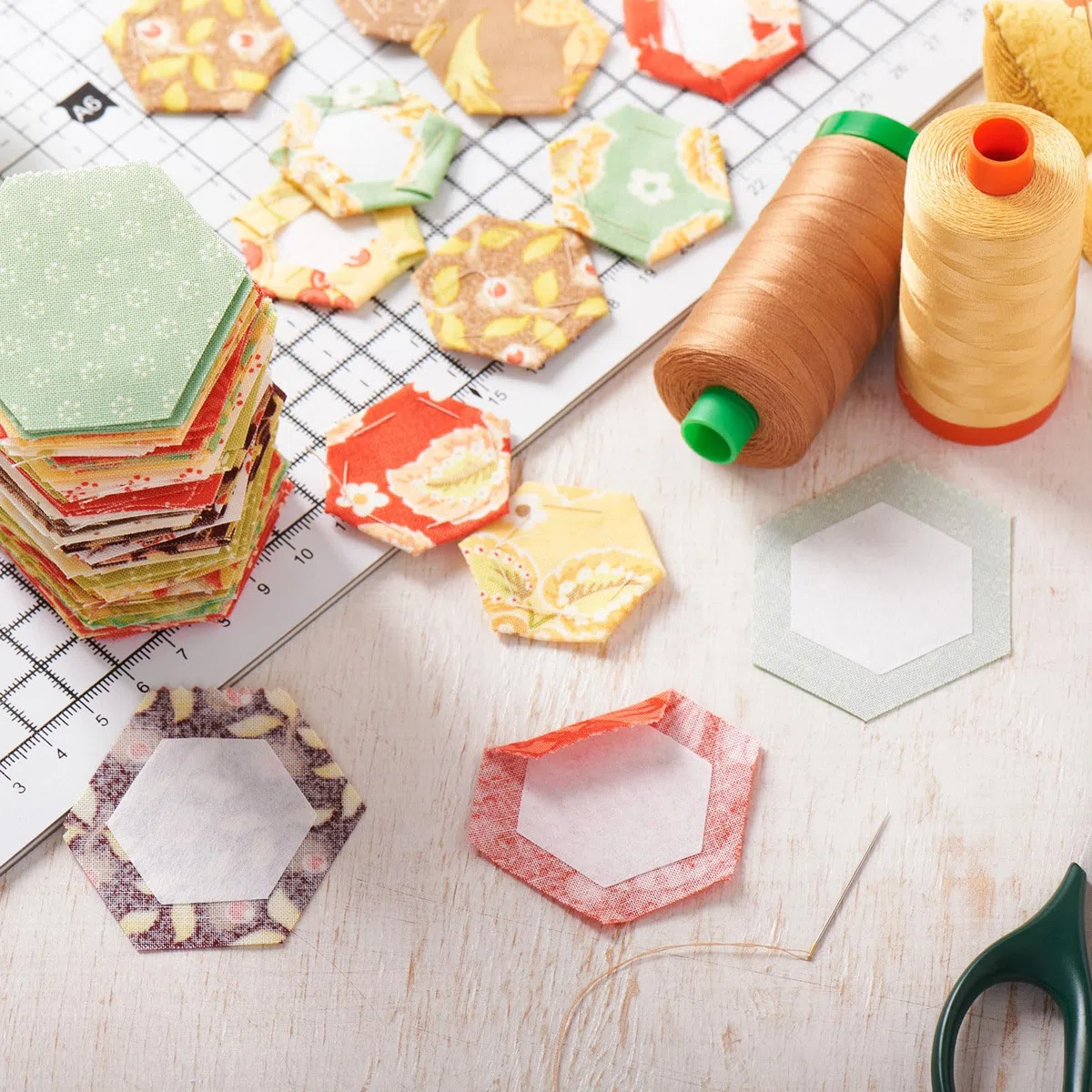 sourcing map 200 pezzi di carta esagonale per trapuntatura, modello inglese da 3,25 cm, pezzi di carta per fondazione, patchwork, trapuntatura, cucito, artigianato fai da te