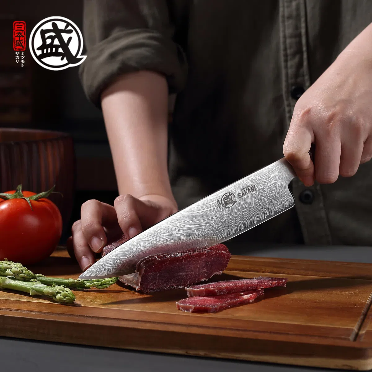 MITSUMOTO SAKARI Coltello da Cucina Giapponese Damasco, 8 Pollici - Lama in Acciaio VG-Pro Estremamente Affilato, Taglio Preciso per Carni e Verdure, Manico Ergonomico G10 con Presa Comfort