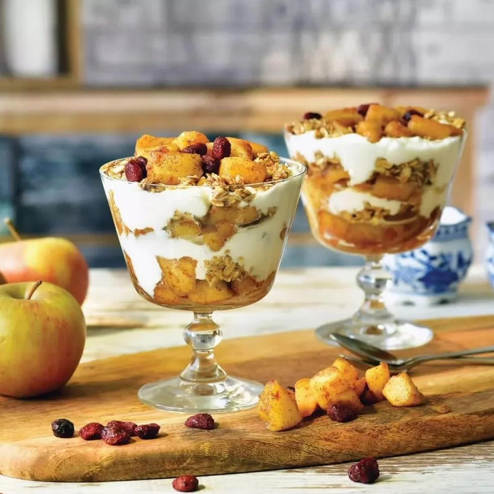 Krosno Coppa Vetro per Dessert, Gelato e Gelatine | 380 ML | Krista Collection | Ideale per la Casa, il Ristorante, Feste e Ricevimenti | Adatto alla Lavastoviglie | Sundae - Ciotola per frutta e dessert, in vetro, per casa, feste e cucina, lavabile in la