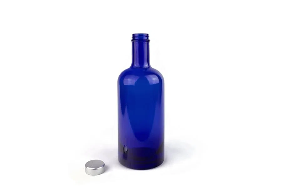 Bottiglia modello GIN in Vetro Blu solarizzata per Acqua 750 ml con tappo