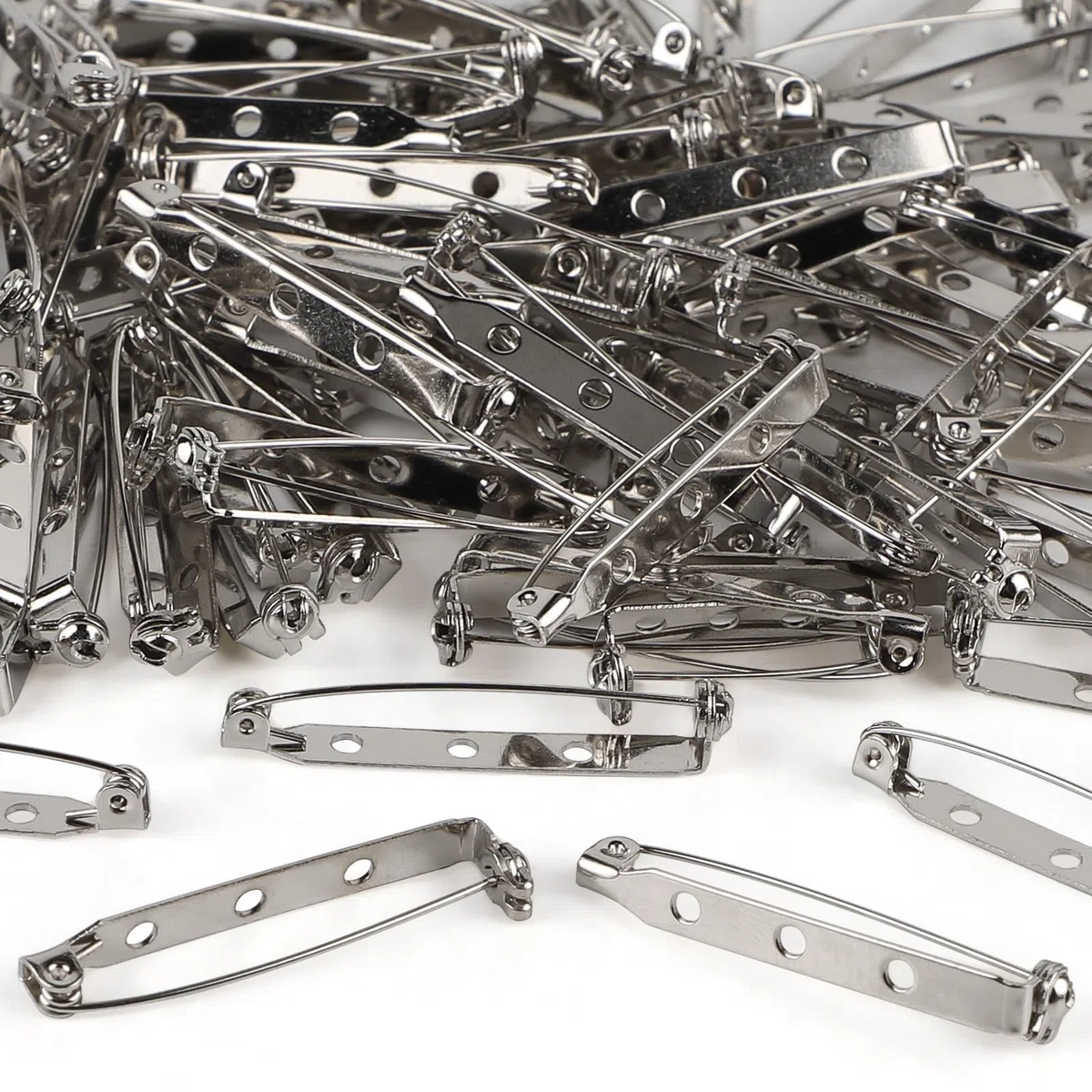SWAWIS 100 Pezzi Spille da Balia, 38mm Spille Metalliche con Blocco di Sicurezza Ruotato, Pins di Sicurezza per DIY Artigianato Gioielli Matrimonio