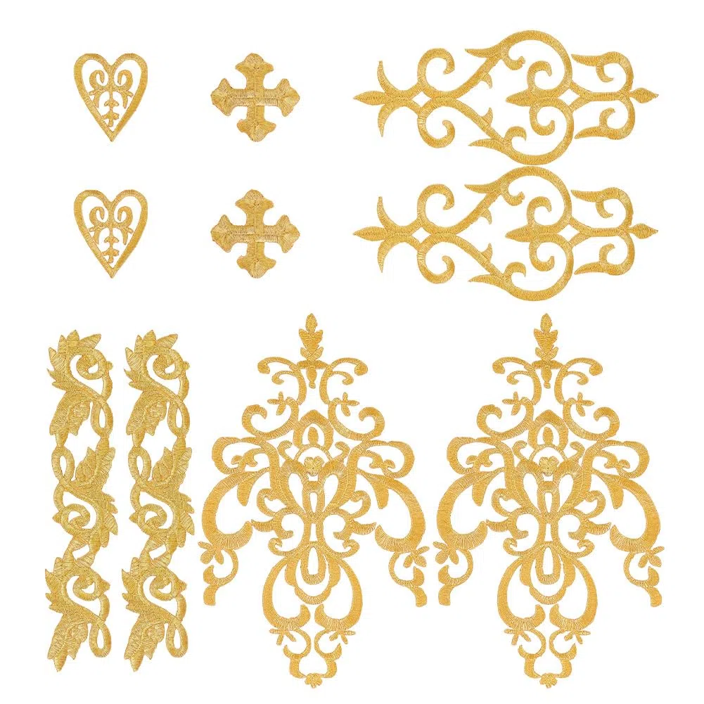 NBEADS 14 pz 5 stili Toppe Ricamate con Fiori Dorati, Toppe Termoadesive con Croce, Cuore e Vite, Applique In Pizzo Etnico, Decorazione Artigianale In Poliestere per Abiti Da Ballo di Fine Anno