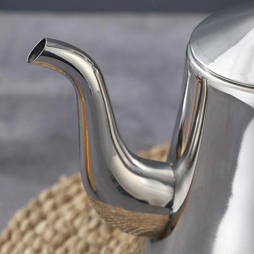 Teiera in acciaio inox con fondo spesso e filtro integrato, adatta per preparare tè e caffè su fornelli a induzione o a fiamma libera (1,5 l, argento)