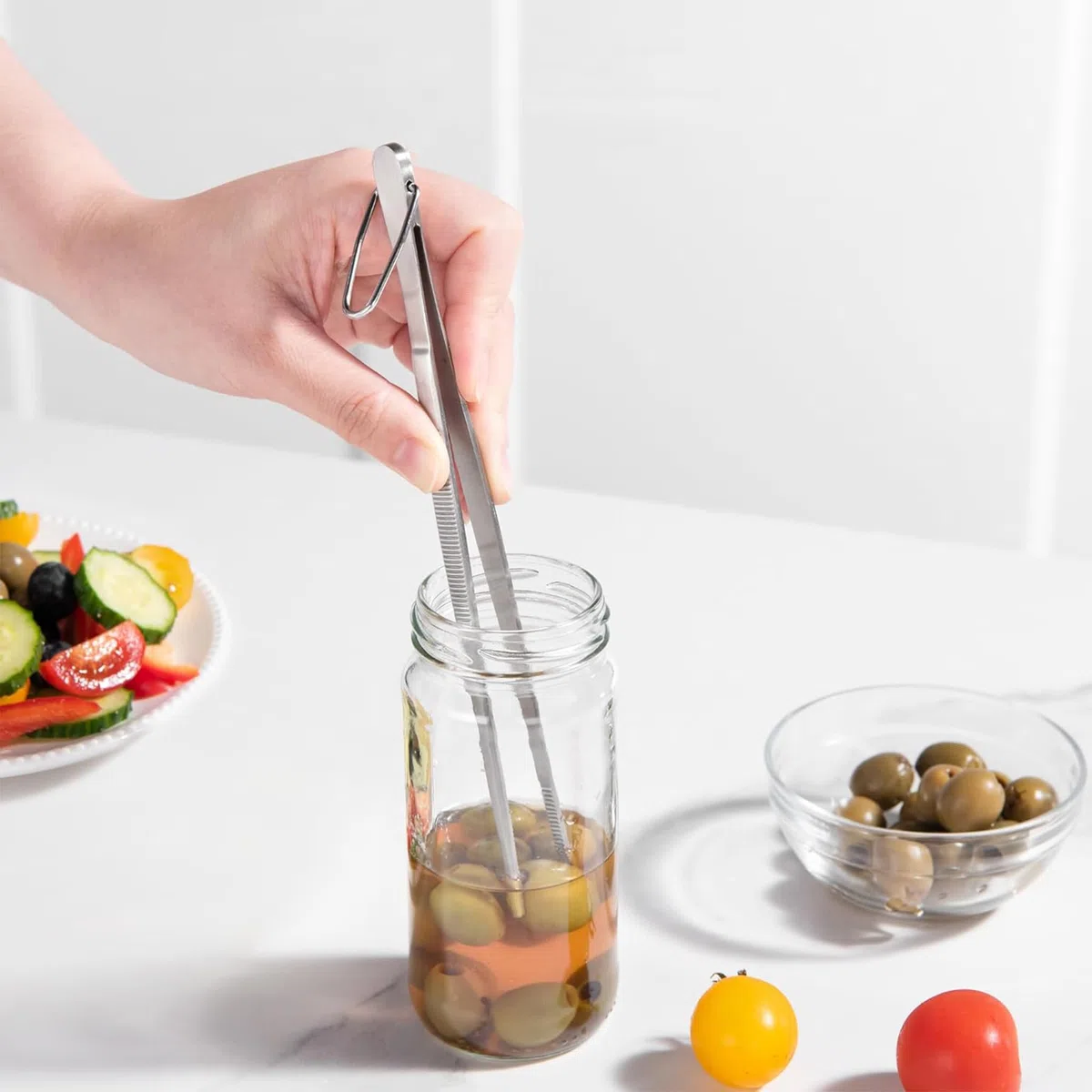 Set Forchetta da Arrosto in Acciaio Inox con Pinza da Grill & Pennello in Silicone, Utensile da Cucina 3-in-1 Versatile per Grigliate, Arrosti & Servizio