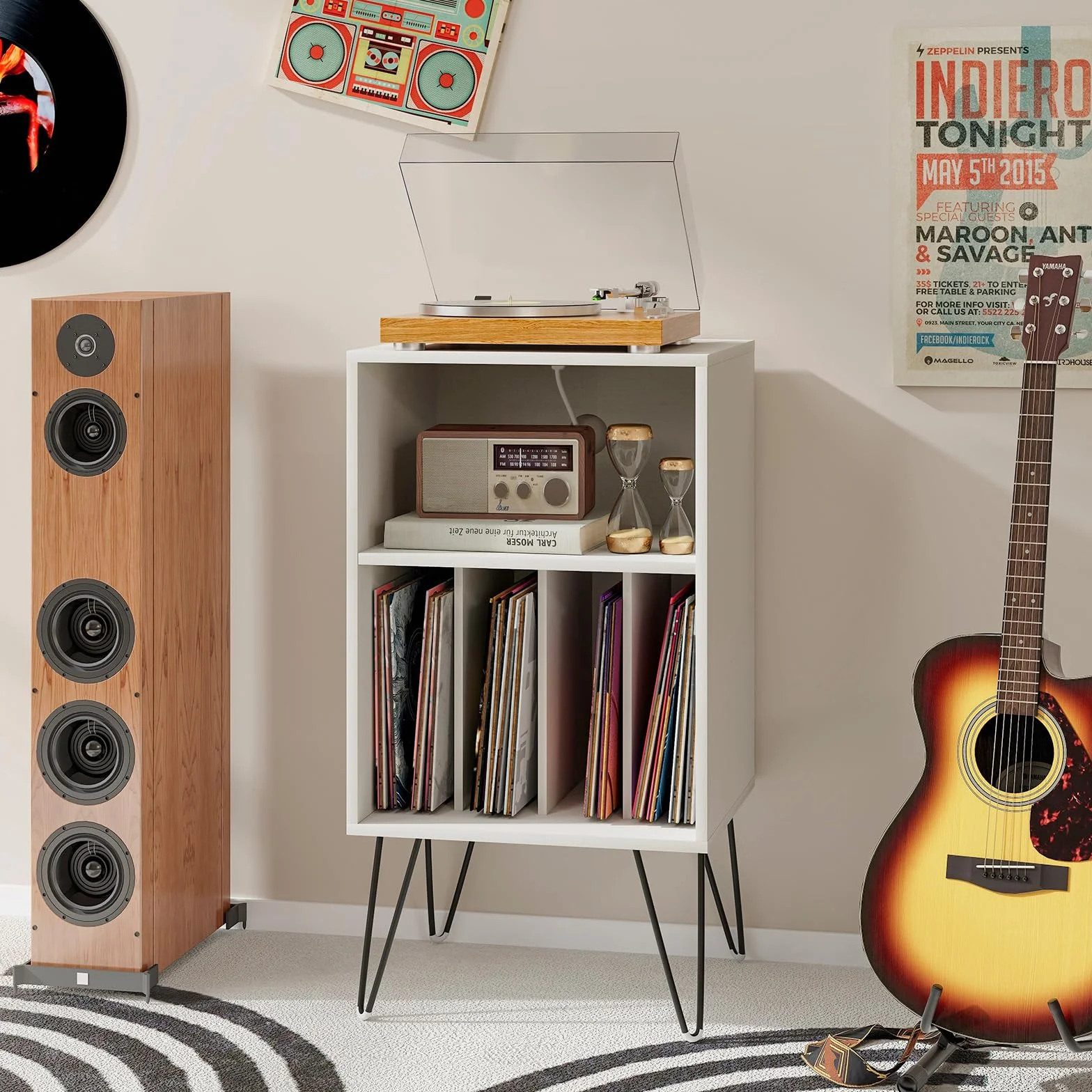 GIANTEX Scaffale per Giradischi a 3 Livelli, Stand per Giradischi Domestico con Stazione di Ricarica, Tavolo Porta Dischi in Vinile con Mensola e 4 Divisori, Scaffale Espositivo (Bianco)
