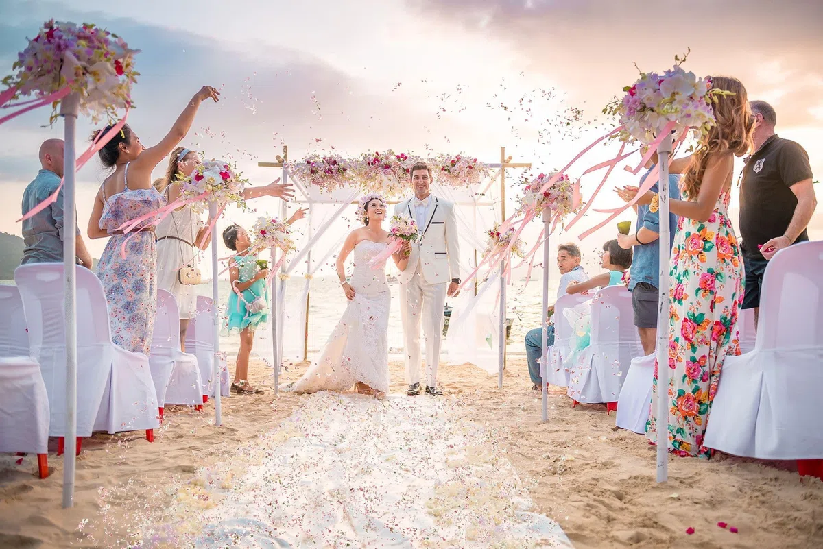 Mbsomnus Petali Matrimonio da Lanciare Naturali 12 Pezzi Coriandoli Matrimonio Biodegradabili Petali di Rosa Fiori Secchi Coriandoli per Decorazioni Tavolo Compleanno Decorazione della Festa Nuziale