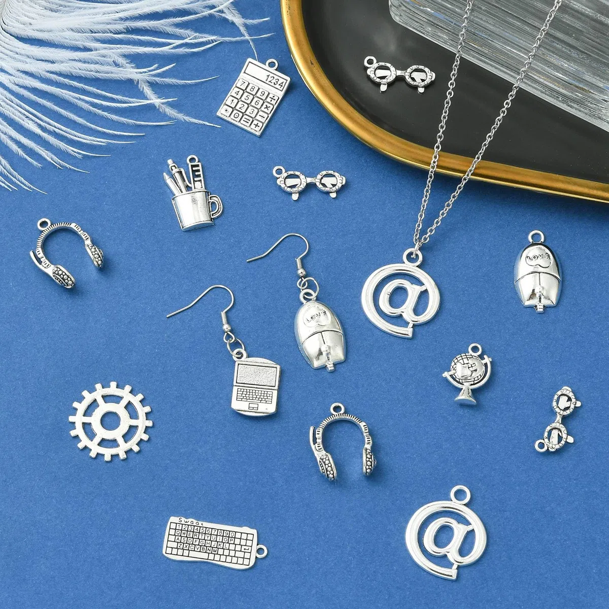 100 ciondoli in argento, 10 stili a tema ingegnere informatico, cuffie, tastiera, in stile tibetano, per bracciali, collane e gioielli fai da te
