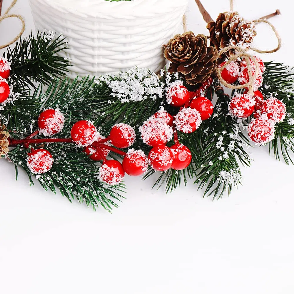 FUTERLY 10 Bacche Rosse Natalizie and Rami Decorativi Natalizi,Pigne Decorative Natalizie,Agrifoglio Natalizi,Albero di Natale Decorazione