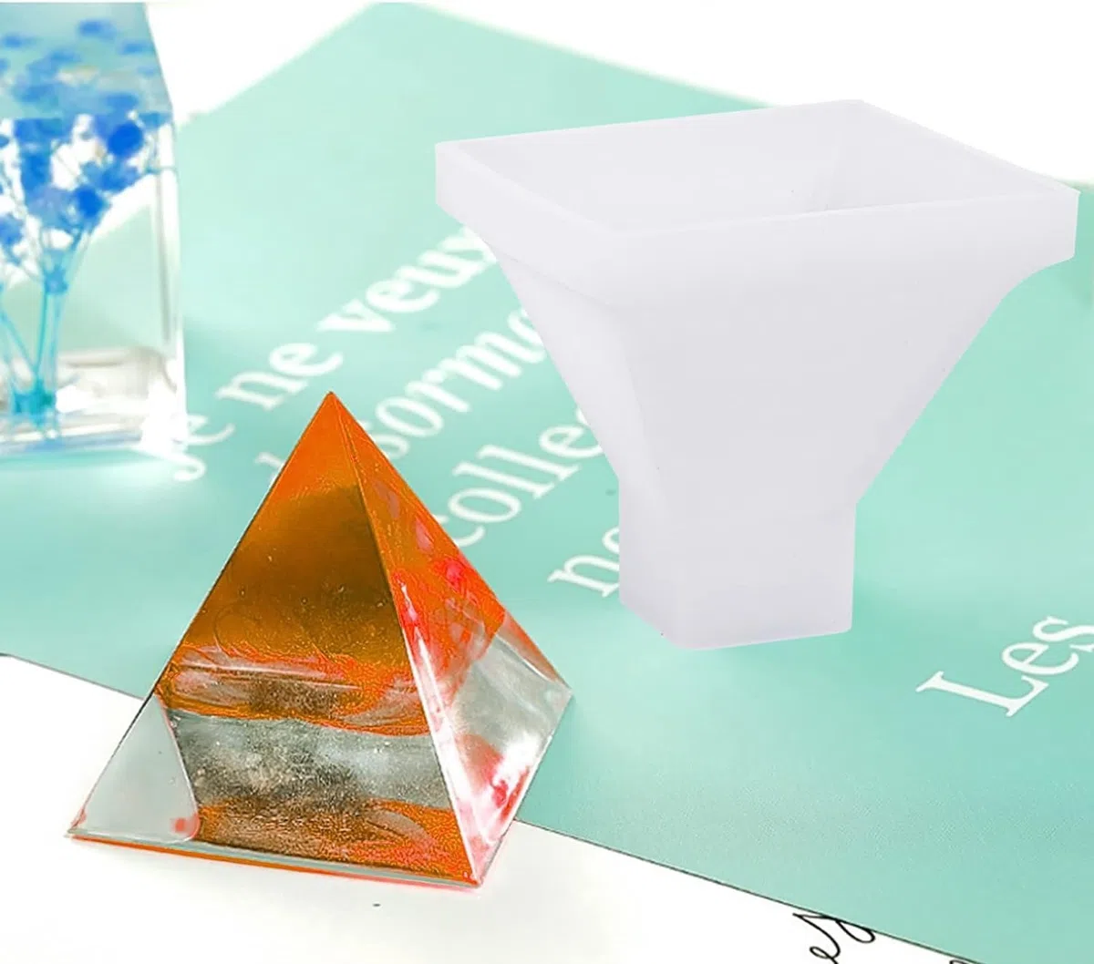 4 Pezzi Stampo in Silicone a Forma di Piramide, Stampo in Silicone per Resina a Forma di Piramide per Gioielli, Super Forma a Piramide per Artigianato in Resina, Gioielli in Silicone per