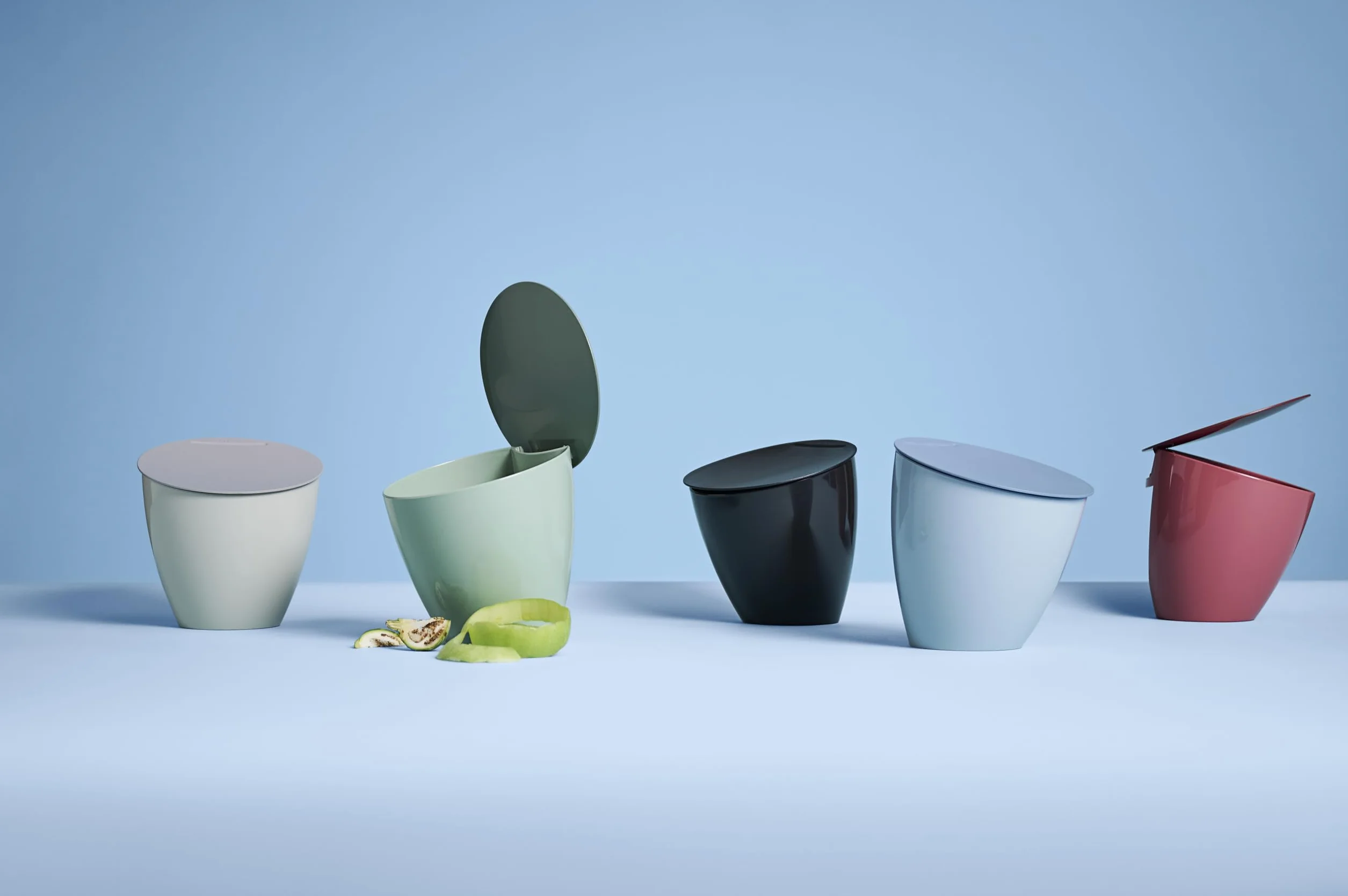 Mepal - Cestino per Rifiuti Organici Calypso - Piccolo Contenitore per Rifiuti con Coperchio - Ideale per l'Organizzazione della Cucina - Lavabile in Lavastoviglie - 2200 ml - Nordic sage