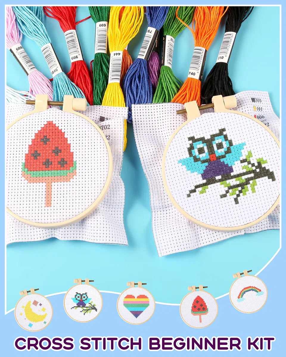 Pllieay Kit per punto croce, per principianti, 6 pezzi con motivo a punto croce e 2 cerchi, 12 matasse, kit da cucito con istruzioni (lingua italiana non garantita)